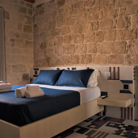 Konukevi La Felicia 3*